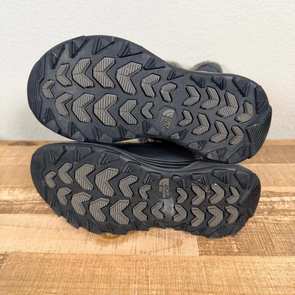 The North Face Amore II‎ Winter Boots Kids Size 1 Black Faux Fur Insulated
